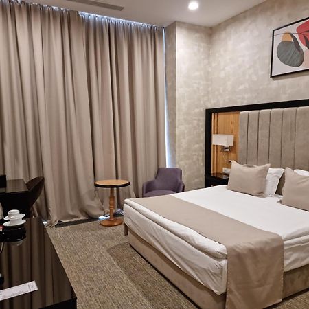 Premium Hotel Ganja Esterno foto