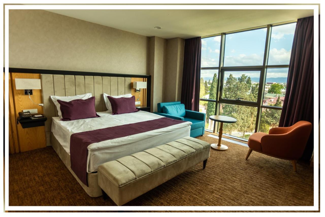 Premium Hotel Ganja Esterno foto