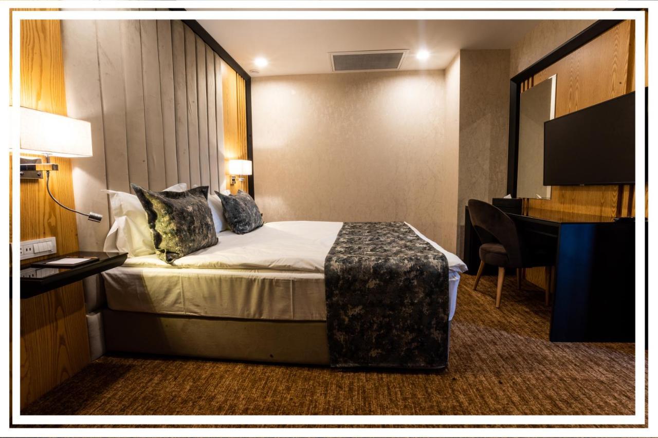 Premium Hotel Ganja Esterno foto