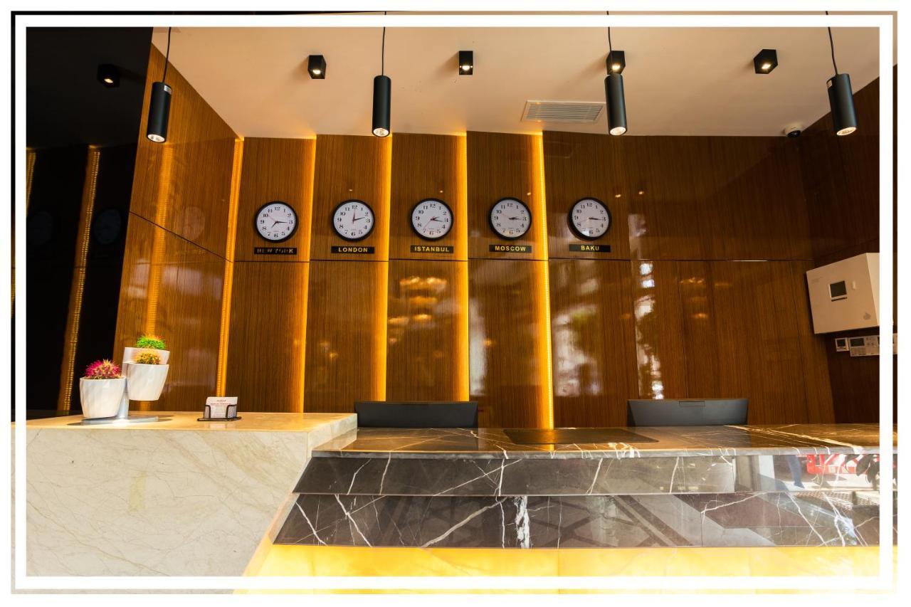 Premium Hotel Ganja Esterno foto