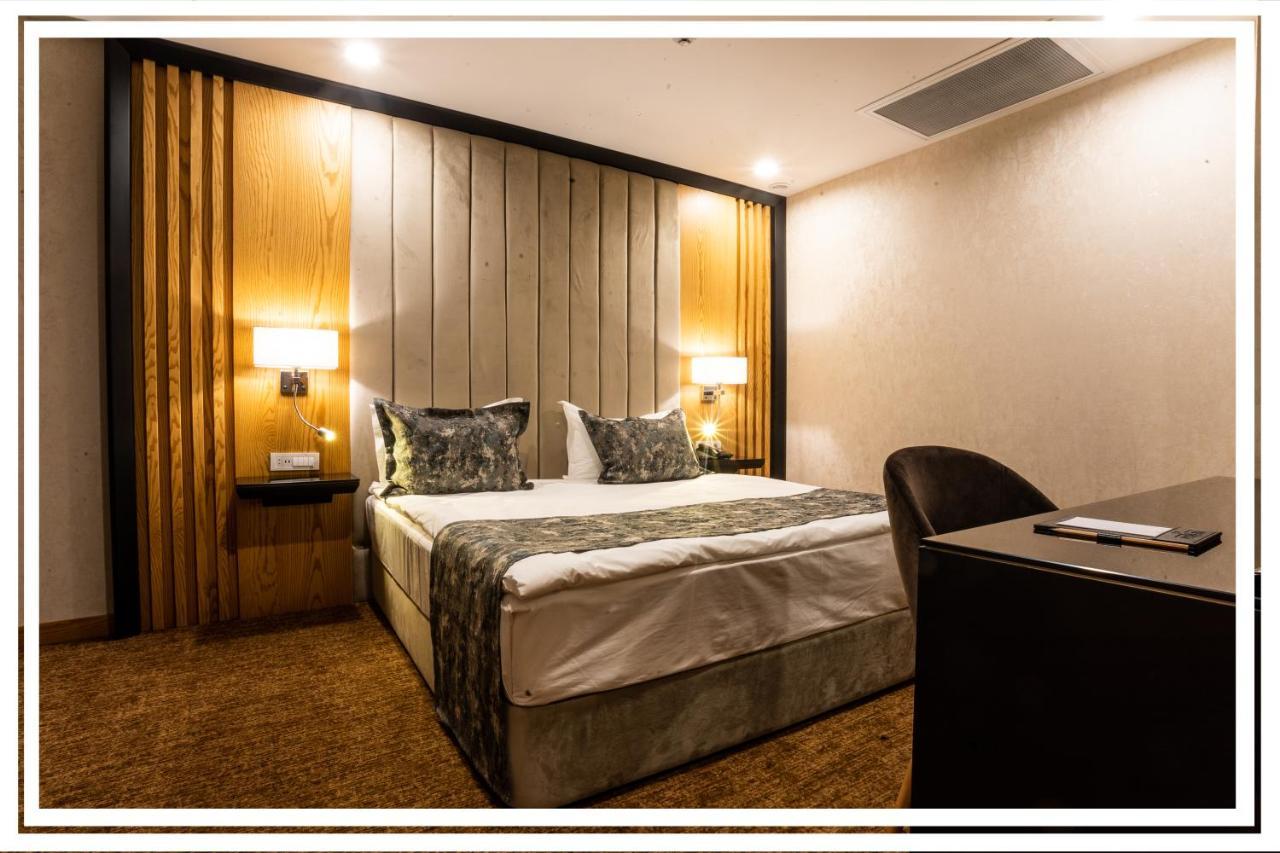 Premium Hotel Ganja Esterno foto