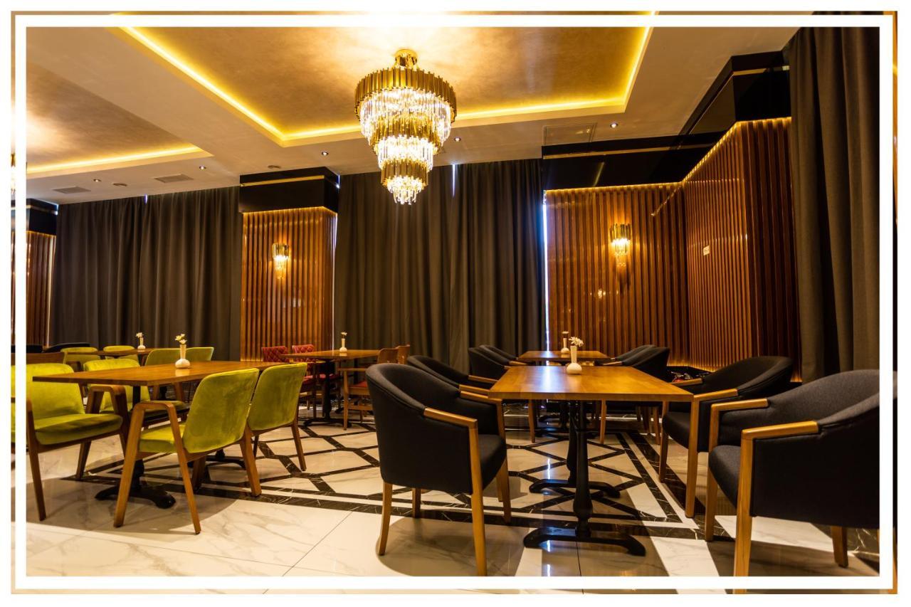 Premium Hotel Ganja Esterno foto