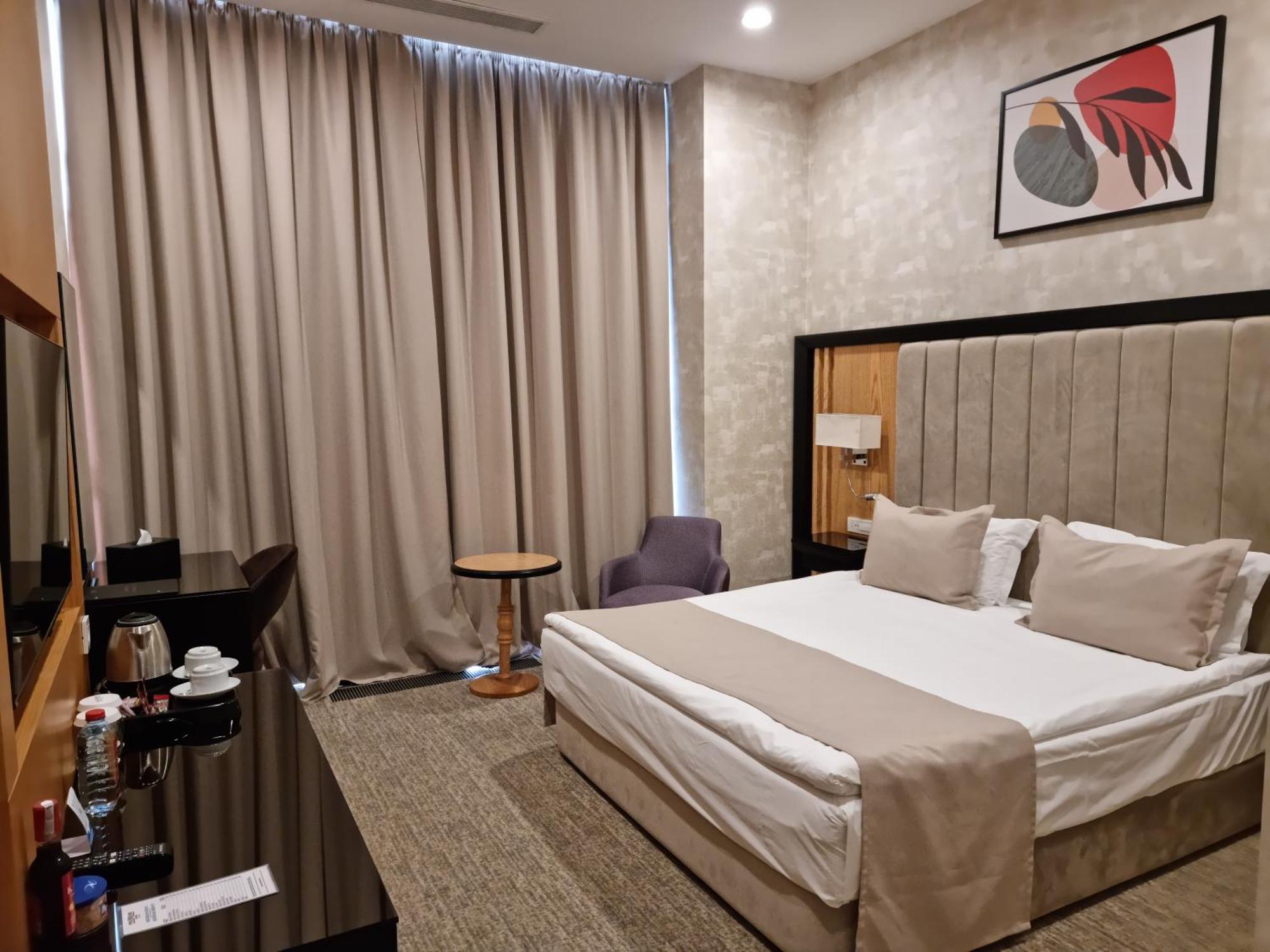 Premium Hotel Ganja Esterno foto