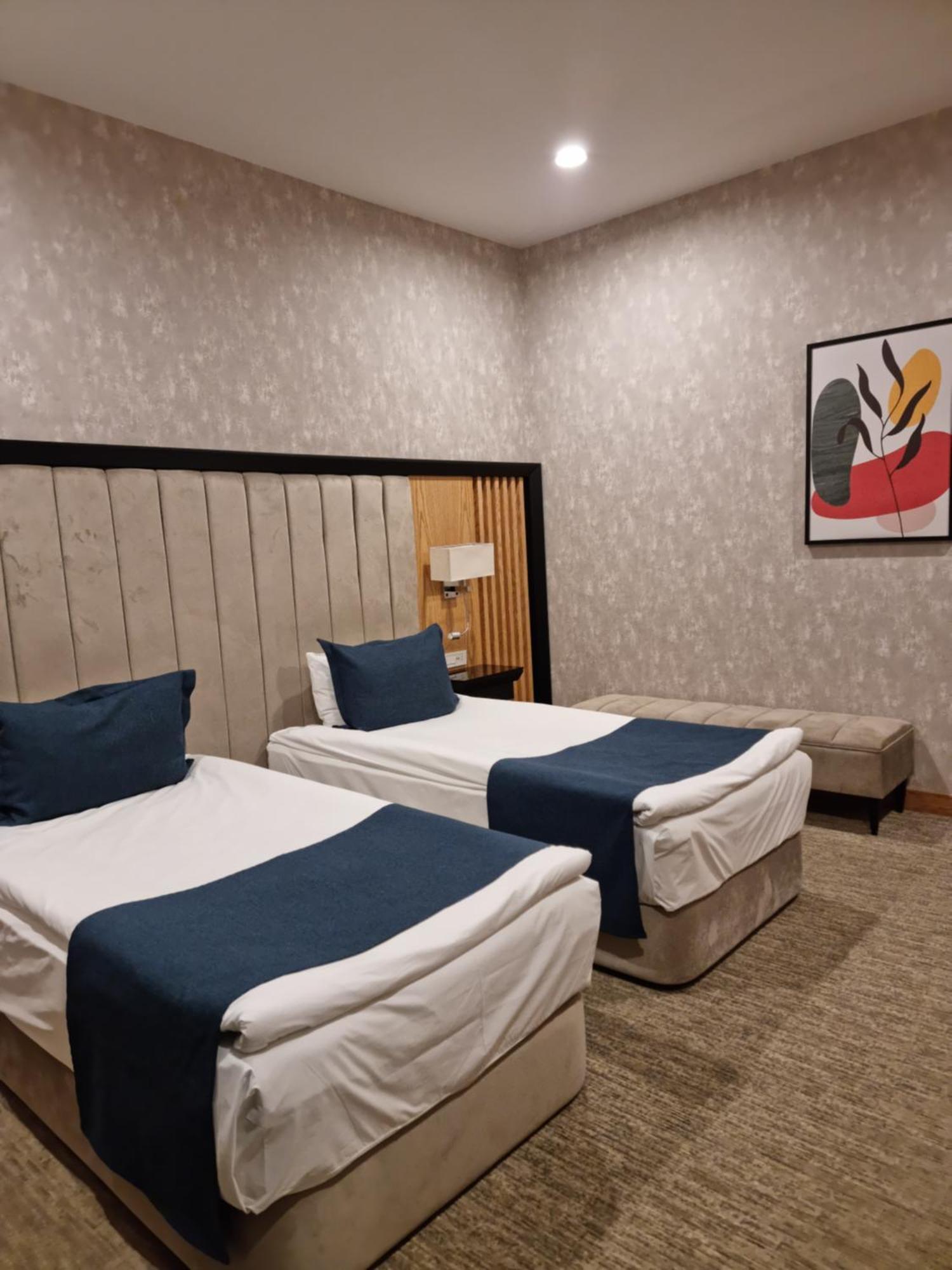 Premium Hotel Ganja Esterno foto